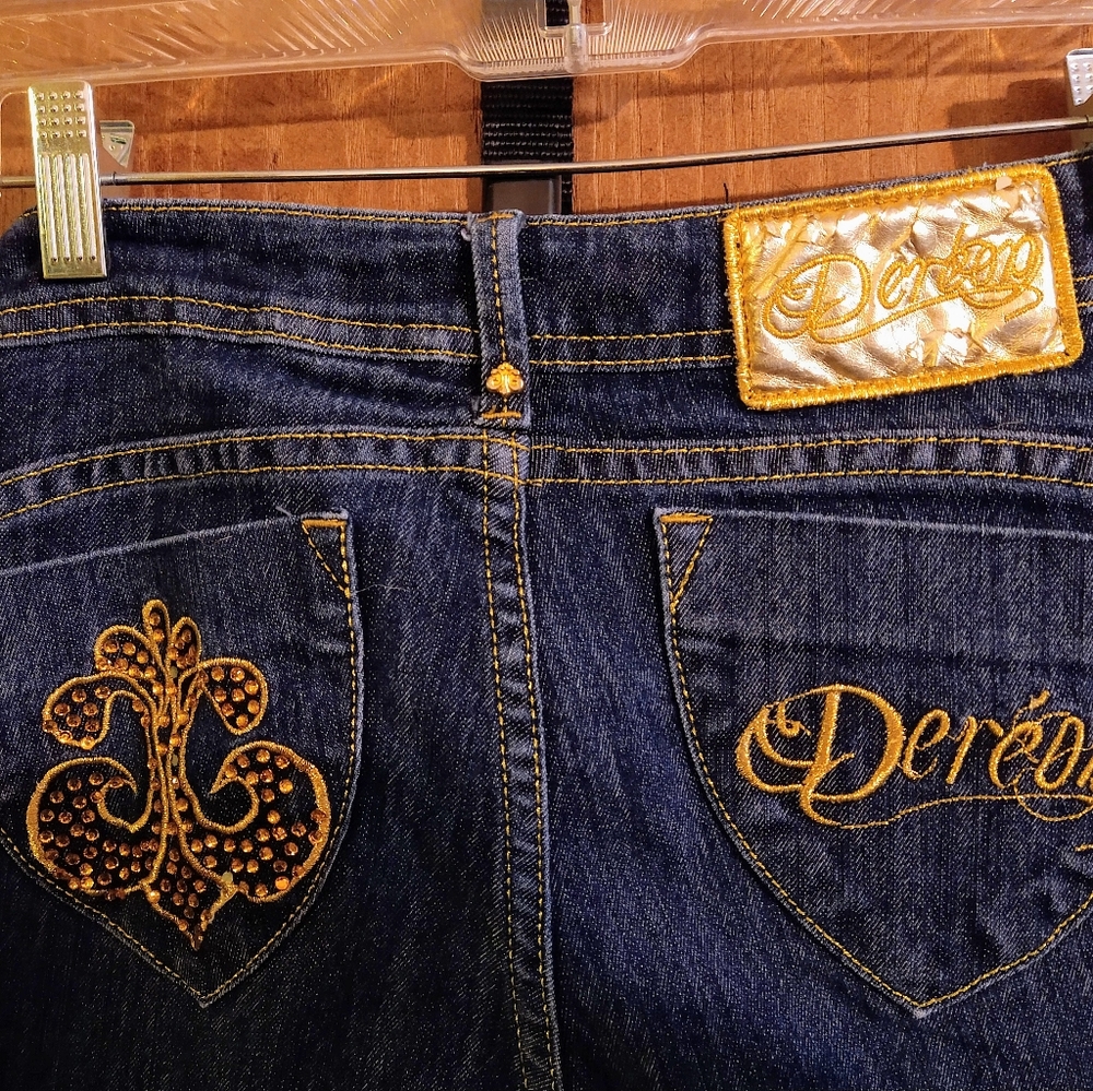 Dereon Women's Gold Embellished Fleur Jeans